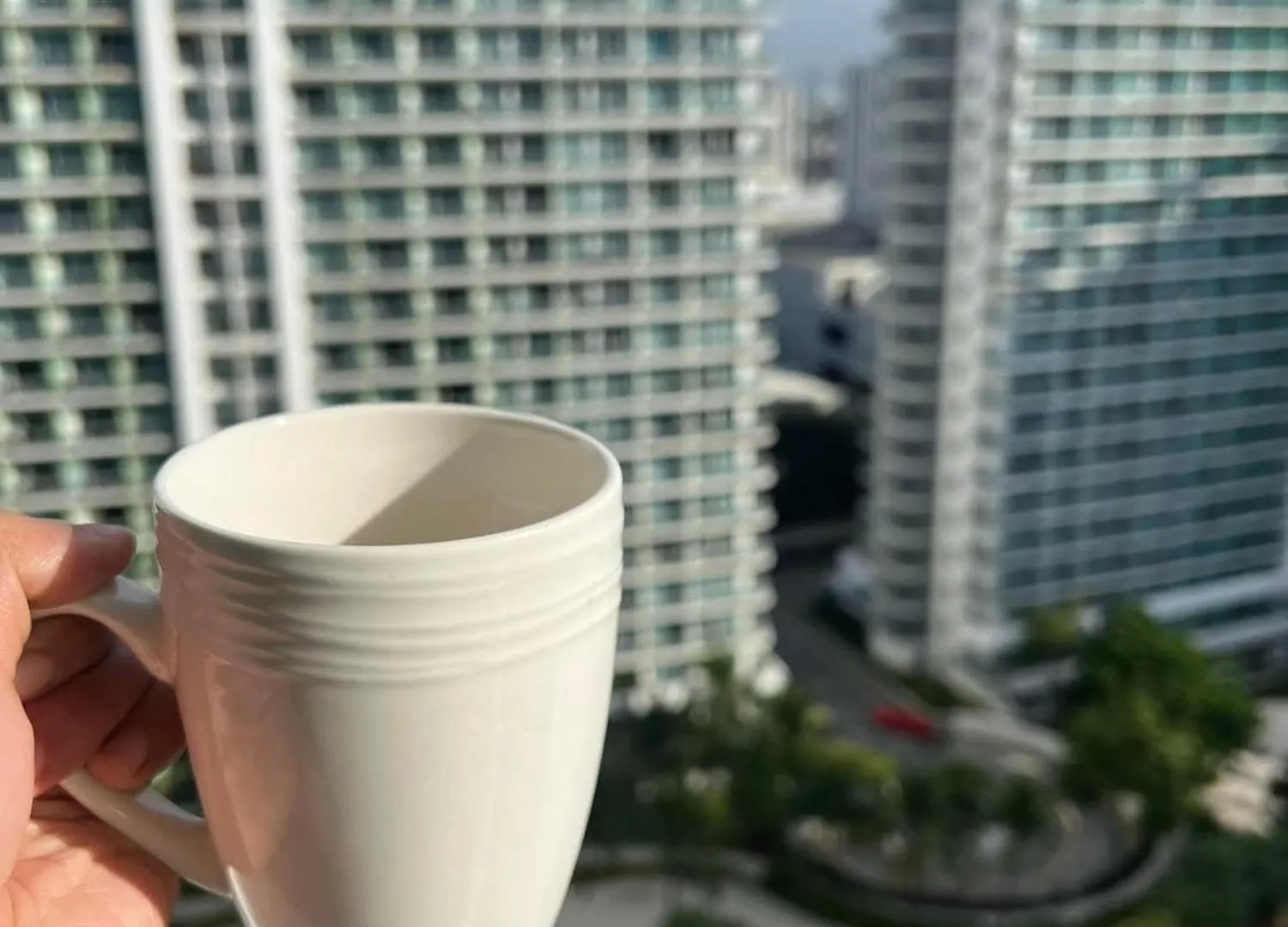 Rio East Tower - Azure Urban Resort Manila Apartment