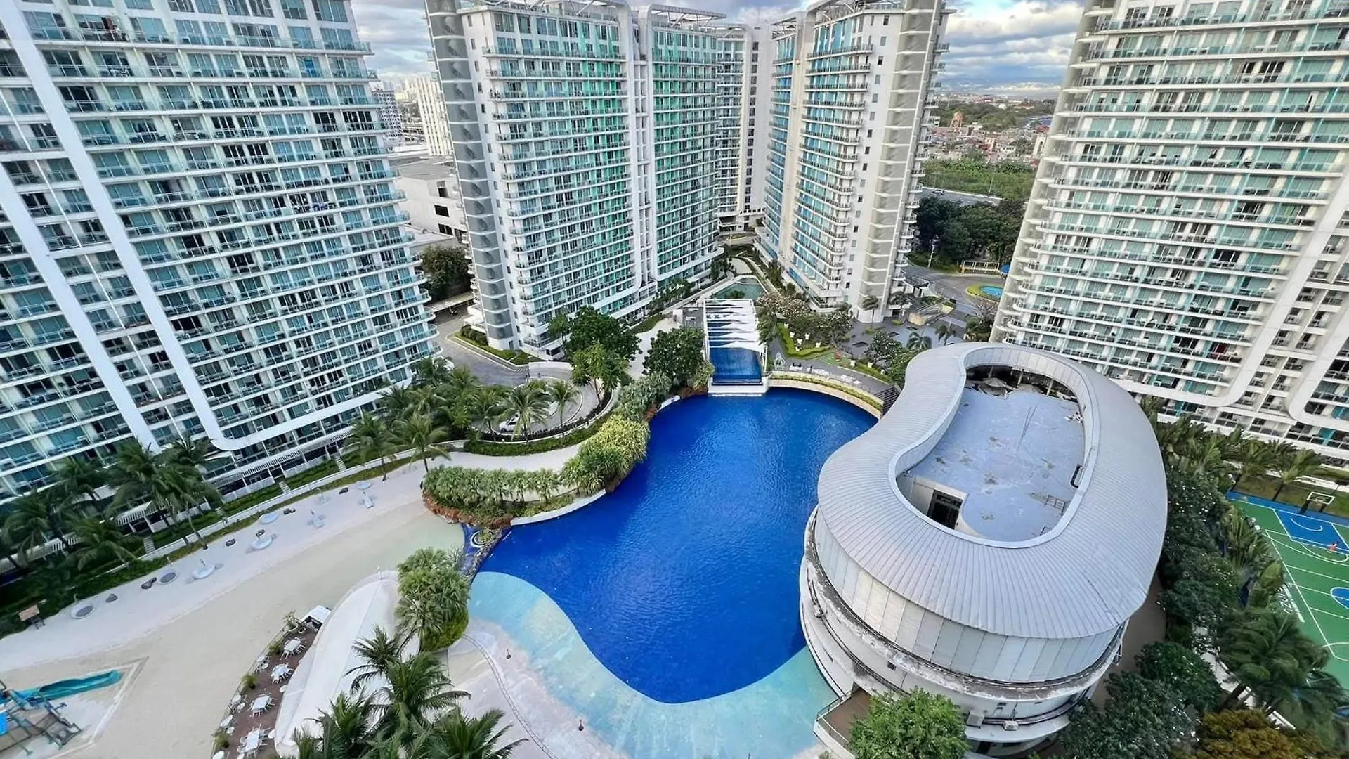 Rio East Tower - Azure Urban Resort Manila 0*,  Philippines
